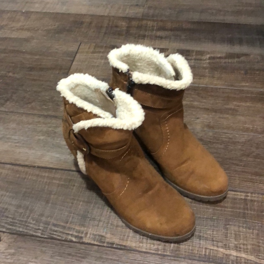 Liz Claiborne Fur Lined Boots